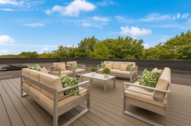 5245 Washington St 5, Boston, MA 02132