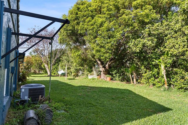 10520 MONTPELIER CIRCLE, Orlando, FL 32821