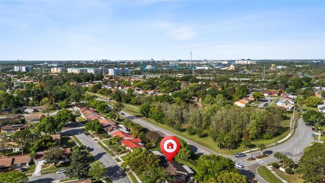 10520 MONTPELIER CIRCLE, Orlando, FL 32821