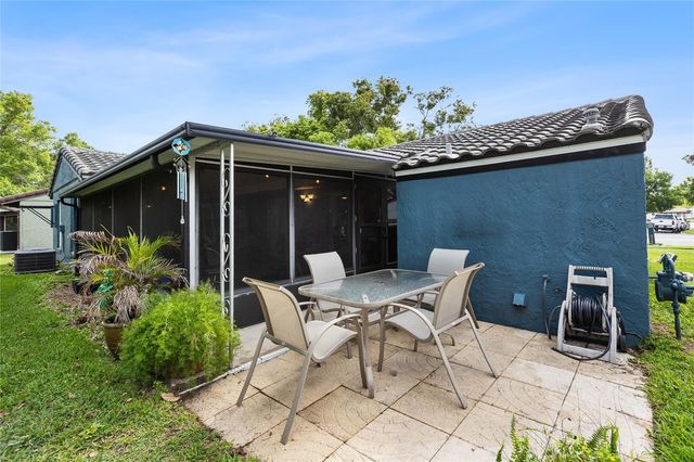 10520 MONTPELIER CIRCLE, Orlando, FL 32821