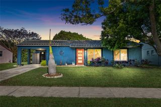 10520 MONTPELIER CIRCLE, Orlando, FL 32821