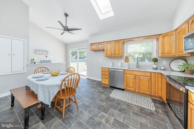 205 8TH ST, West Deptford, NJ 08086