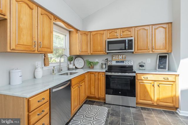 205 8TH ST, West Deptford, NJ 08086