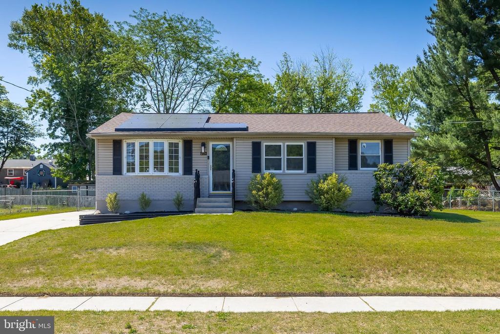 205 8TH ST, West Deptford, NJ 08086