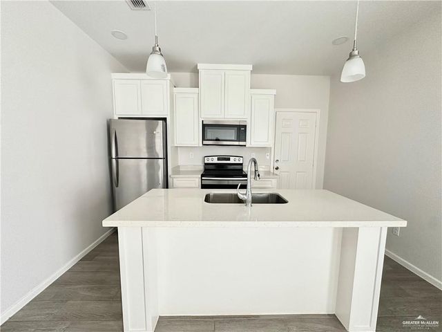 5609 Sandpiper Avenue, Mcallen, TX 78504