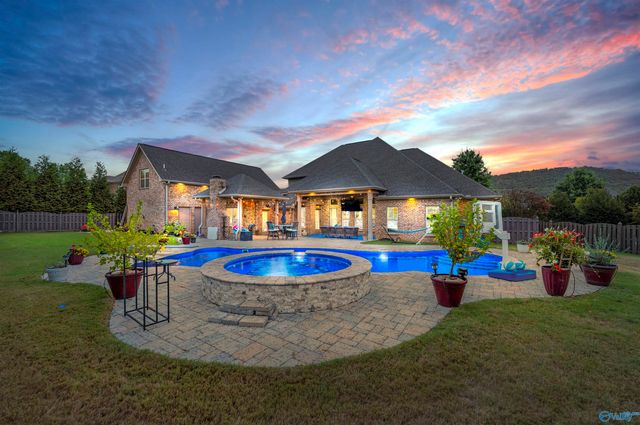 23 Mcmullen Lane, Gurley, AL 35748