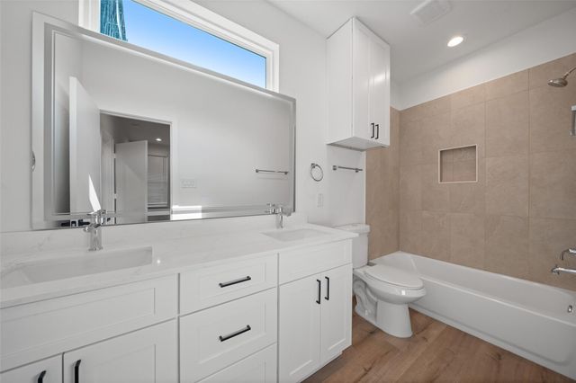 1408 Enid C, Houston, TX 77009