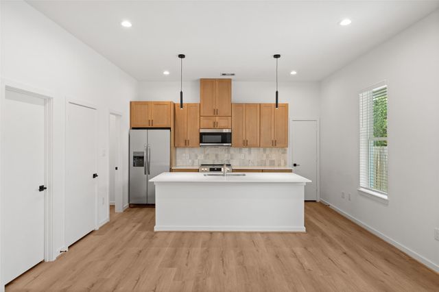 1408 Enid C, Houston, TX 77009