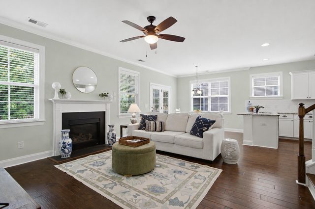 5353 Birdie Lane, Hollywood, SC 29449