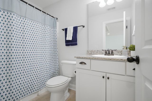5353 Birdie Lane, Hollywood, SC 29449