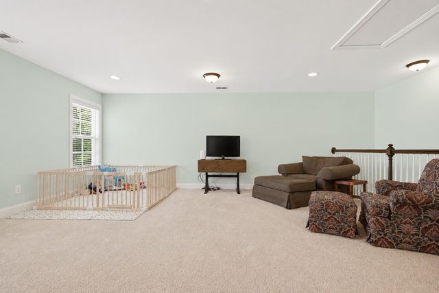 5353 Birdie Lane, Hollywood, SC 29449