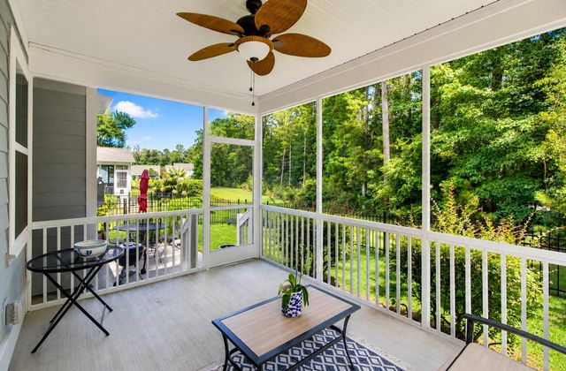 5353 Birdie Lane, Hollywood, SC 29449