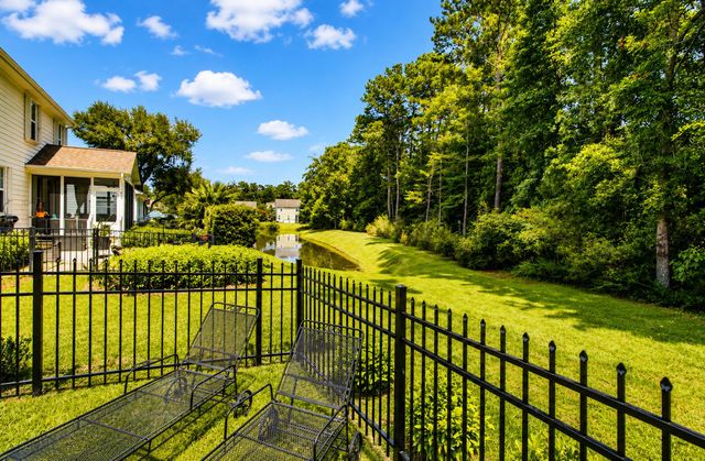 5353 Birdie Lane, Hollywood, SC 29449