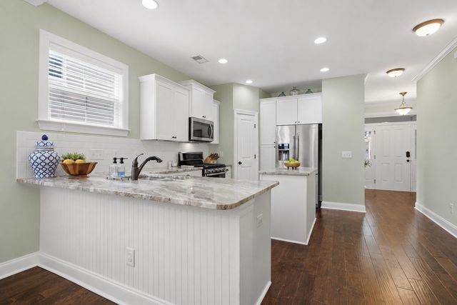 5353 Birdie Lane, Hollywood, SC 29449