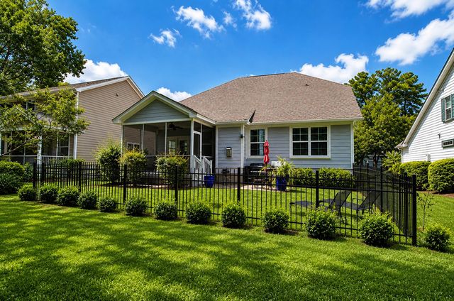 5353 Birdie Lane, Hollywood, SC 29449