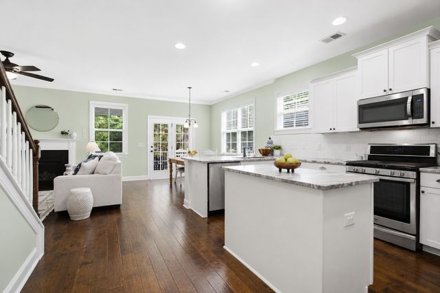 5353 Birdie Lane, Hollywood, SC 29449