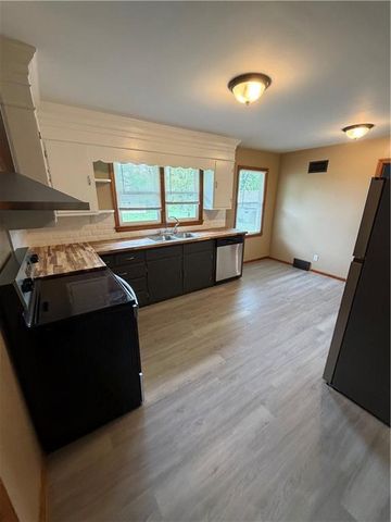 623 W Mason Street, Odessa, MO 64076
