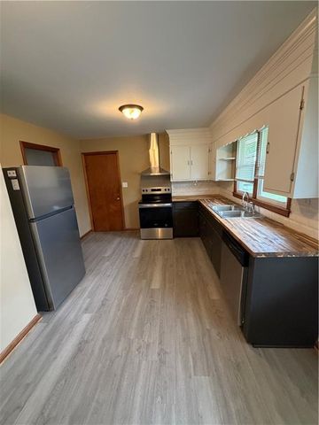 623 W Mason Street, Odessa, MO 64076
