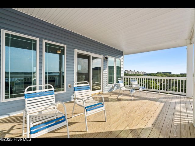 2083 New River Inlet Road A, Sneads Ferry, NC 28460