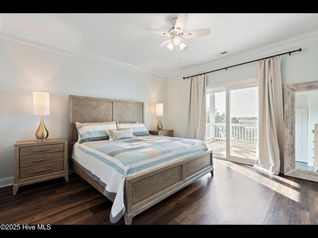 2083 New River Inlet Road A, Sneads Ferry, NC 28460