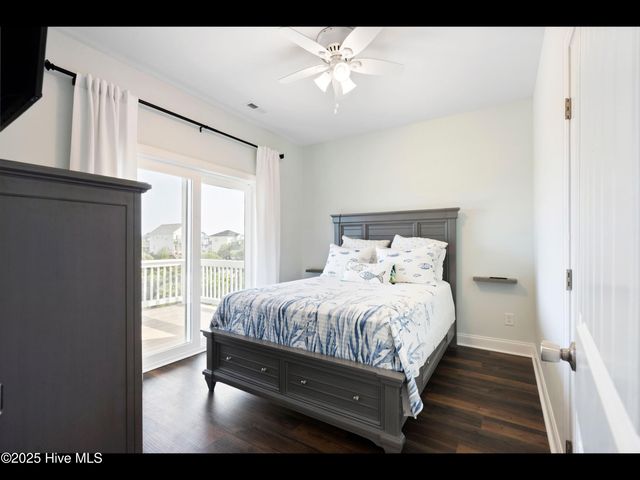 2083 New River Inlet Road A, Sneads Ferry, NC 28460