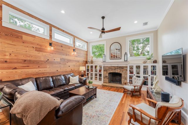 403 E 4th ST, Georgetown, TX 78626