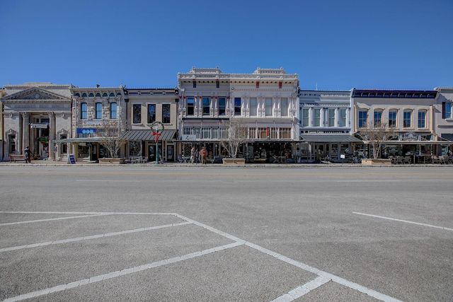 403 E 4th ST, Georgetown, TX 78626