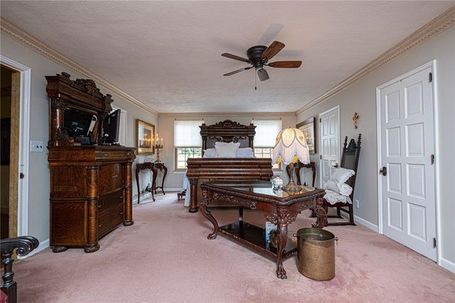 3125 Bethel Church Rd, Bethel Park, PA 15102