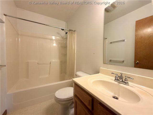 1701 Jackson Avenue, St Albans, WV 25177