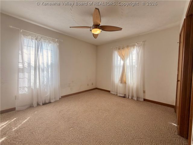 1701 Jackson Avenue, St Albans, WV 25177