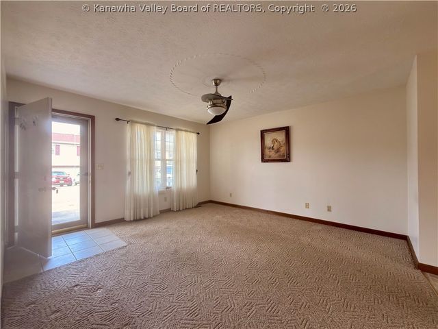 1701 Jackson Avenue, St Albans, WV 25177