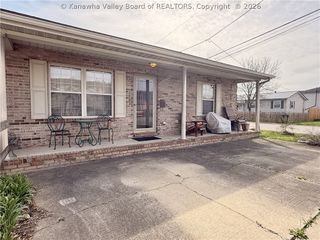 1701 Jackson Avenue, St Albans, WV 25177