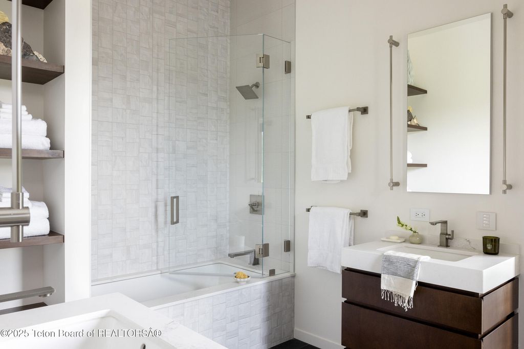 5135 W EAGLE Road, Wilson, WY 83014 photo 24