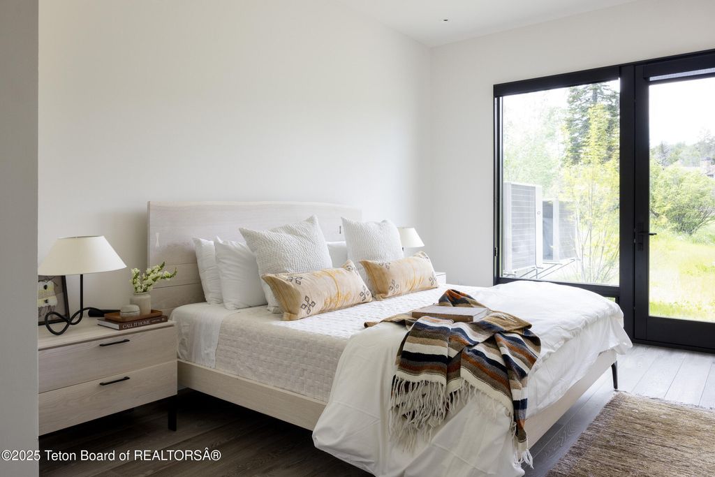 5135 W EAGLE Road, Wilson, WY 83014 photo 28