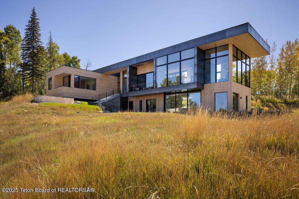 5135 W EAGLE Road, Wilson, WY 83014 photo 3