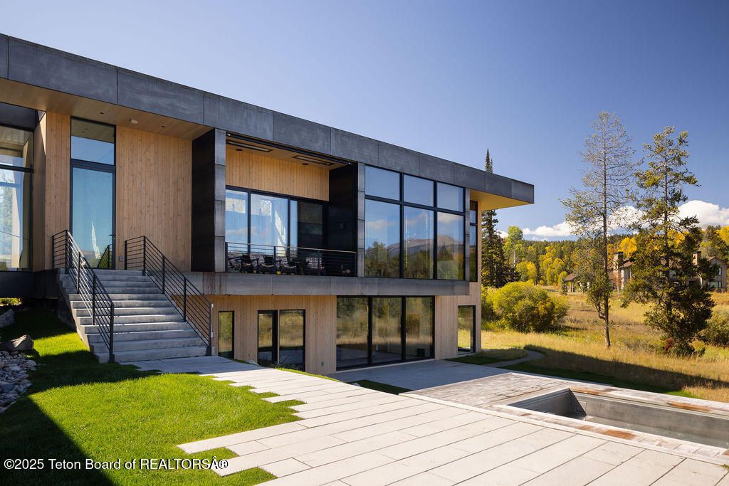 5135 W EAGLE Road, Wilson, WY 83014 photo 8