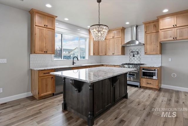 584 Canyon Falls, Twin Falls, ID 83301