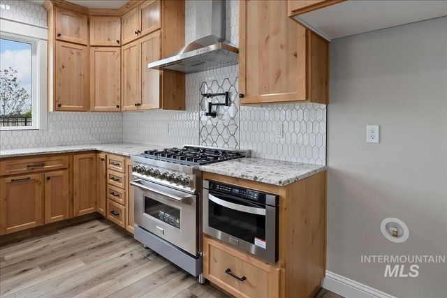 584 Canyon Falls, Twin Falls, ID 83301