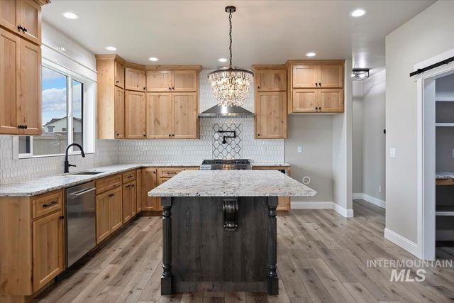 584 Canyon Falls, Twin Falls, ID 83301