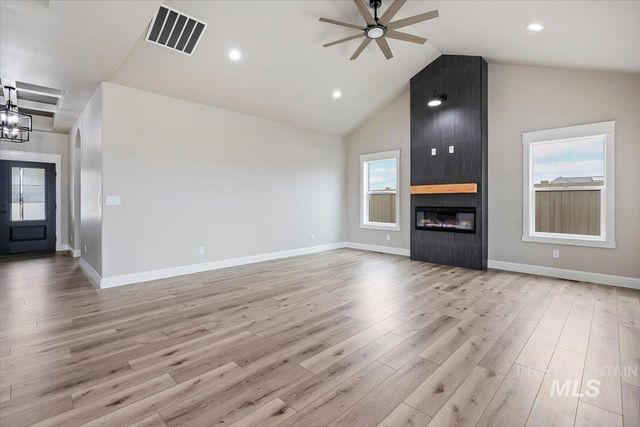 584 Canyon Falls, Twin Falls, ID 83301