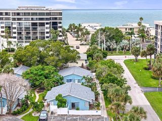 170 ROOSEVELT DRIVE 1, Sarasota, FL 34236