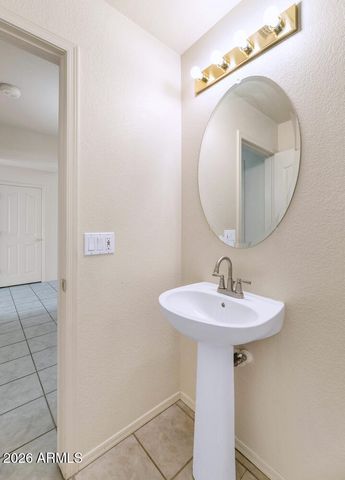 7212 W SURREY Avenue, Peoria, AZ 85381