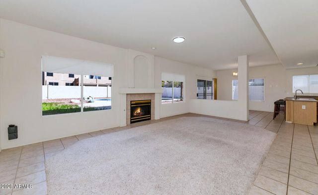 7212 W SURREY Avenue, Peoria, AZ 85381