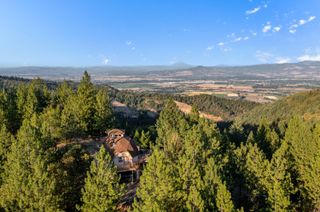 1528 Morton Way, Jacksonville, OR 97530