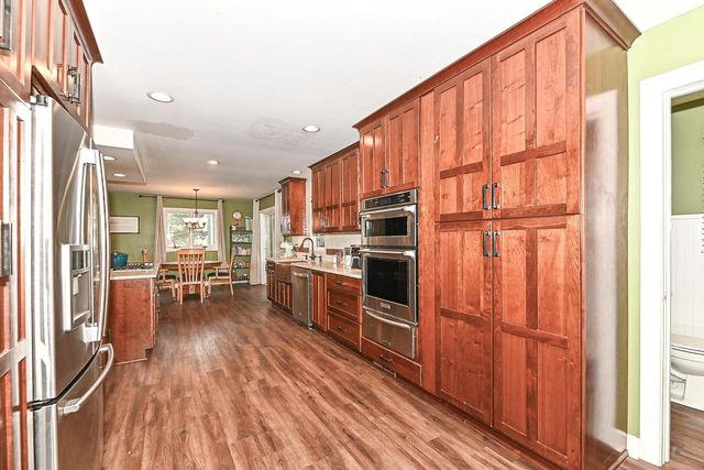 8138 205th AVENUE, Bristol, WI 53104