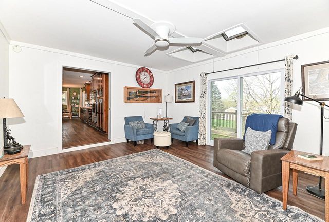 8138 205th AVENUE, Bristol, WI 53104