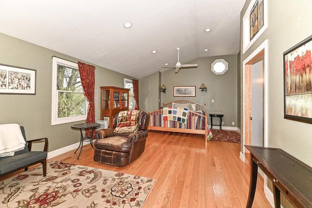 8138 205th AVENUE, Bristol, WI 53104