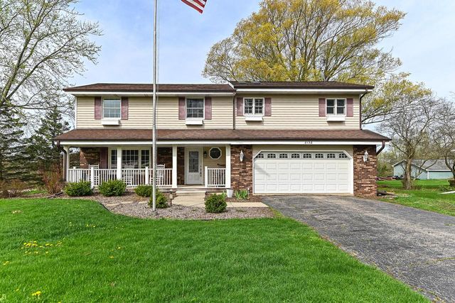 8138 205th AVENUE, Bristol, WI 53104