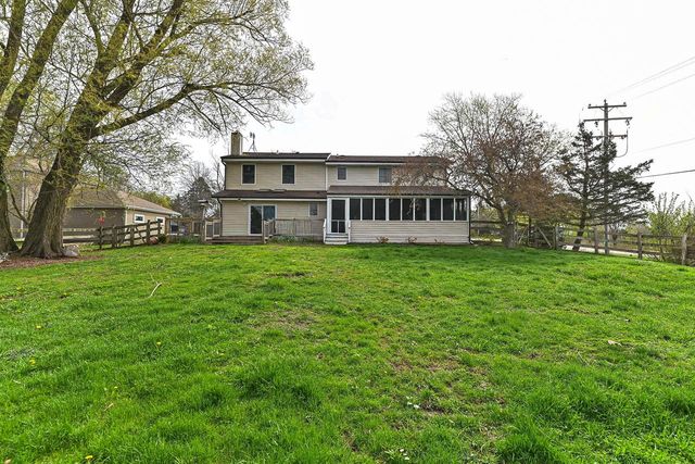 8138 205th AVENUE, Bristol, WI 53104