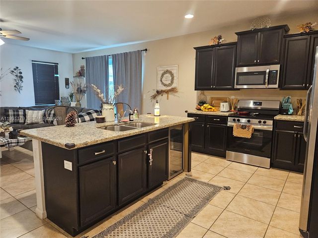 4117 NE 21st St, Homestead, FL 33033